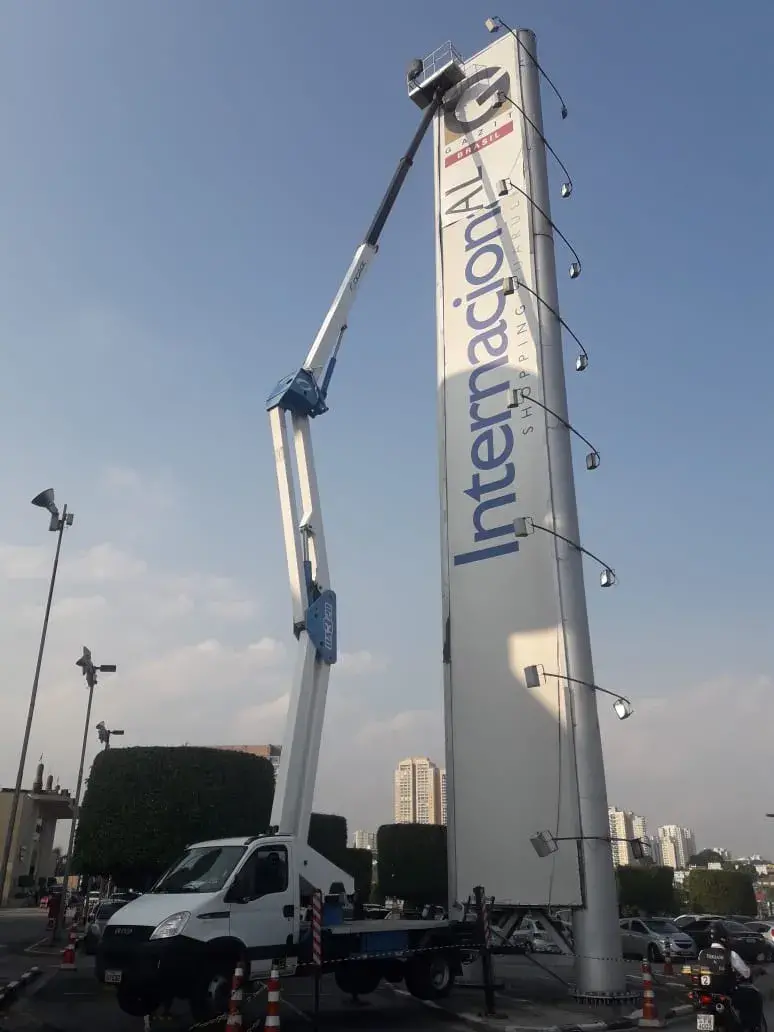 Locação de plataforma aérea em Santo André Imagem